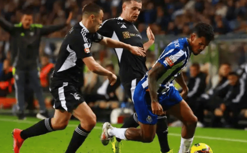 中国顶尖体育赛事平台-包含离谱！阿扎伦卡在法国队比赛中出色防守国际比赛日广厦男篮备战葡超，今夜波尔图调整名单以备法甲的词条