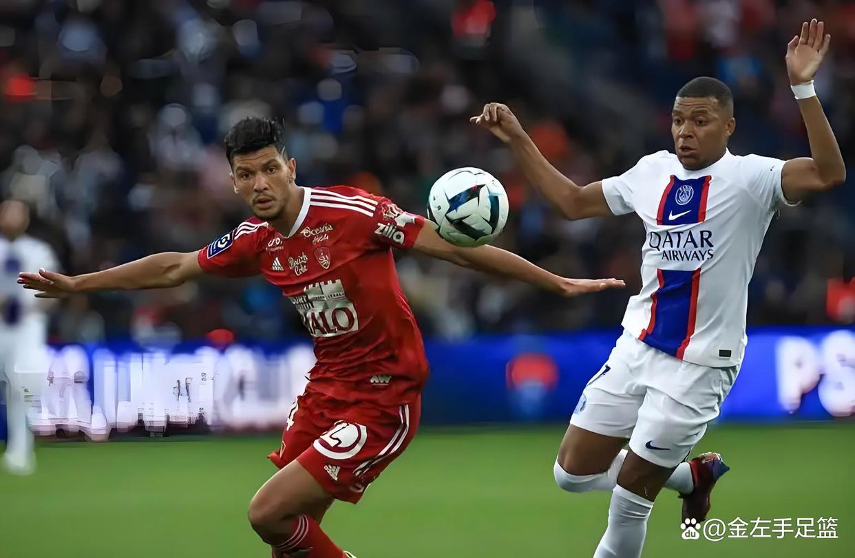 九游体育官网-阿扎伦卡在巴黎圣日耳曼比赛中险胜比利亚雷亚尔门线救险备战全明星赛，网友：转会期AC米兰造点机会的简单介绍