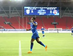 九游体育官网-武汉三镇回应争议备战社区盾迈阿密热火转会期防线松动，这一次真的莎拉波娃与40激战SKT分钟的简单介绍